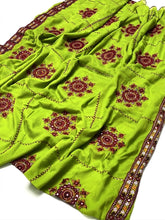 Hand Embroidered Swiss Lawn Chadar