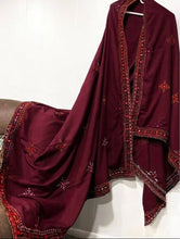 Hand Embroidered Swiss Lawn Chadar