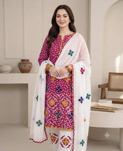 Unstitch Lawn Cotton 3 PC